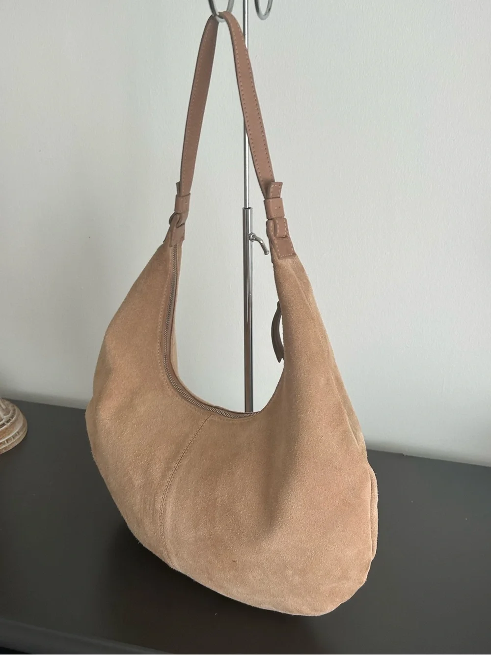 GENICCI Tan Suede Crescent Hobo Bag Slouchy Boho Shoulder Purse Large